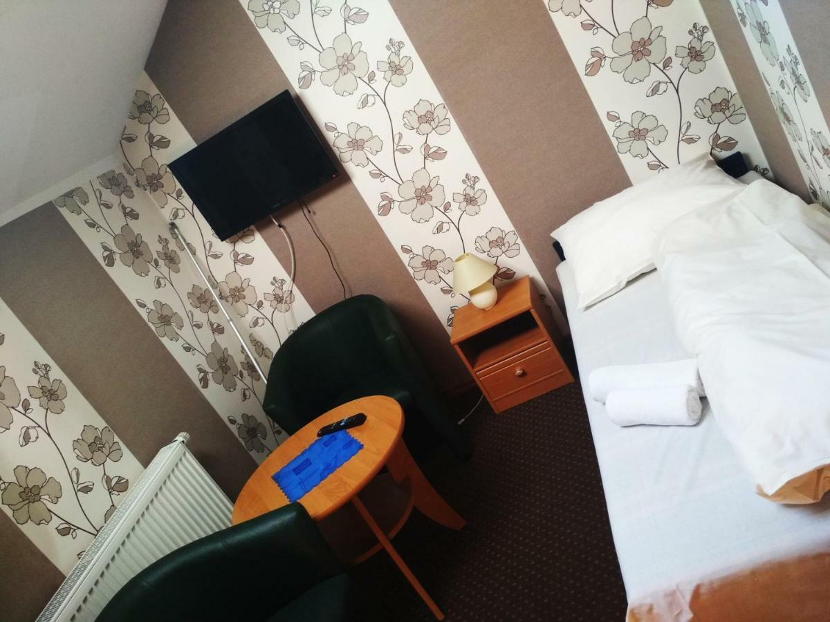 Motel Sawik Dziekanowice Lednogora Exterior foto